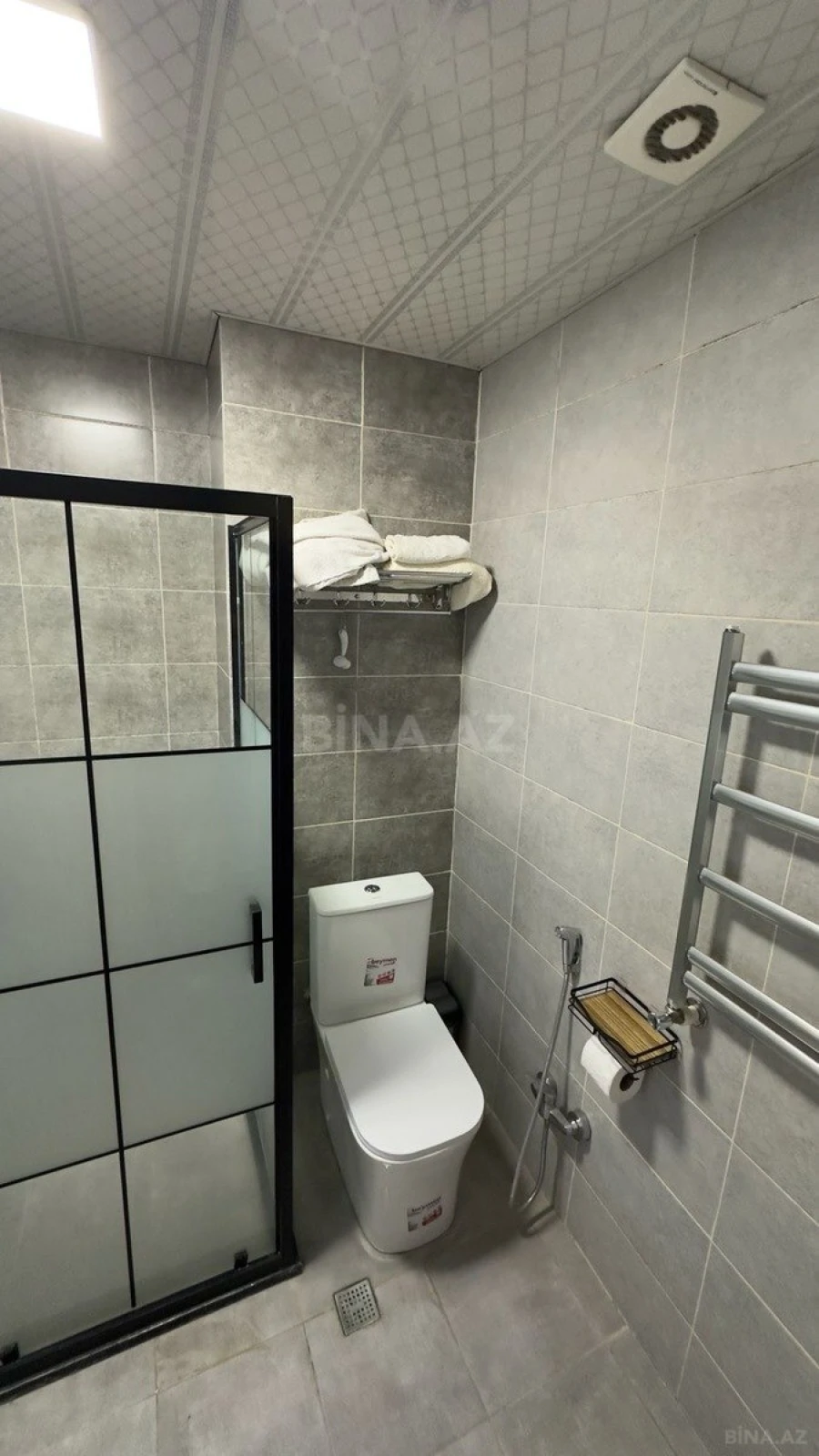 Satılır 3 otaqlı mənzil 130 m²
