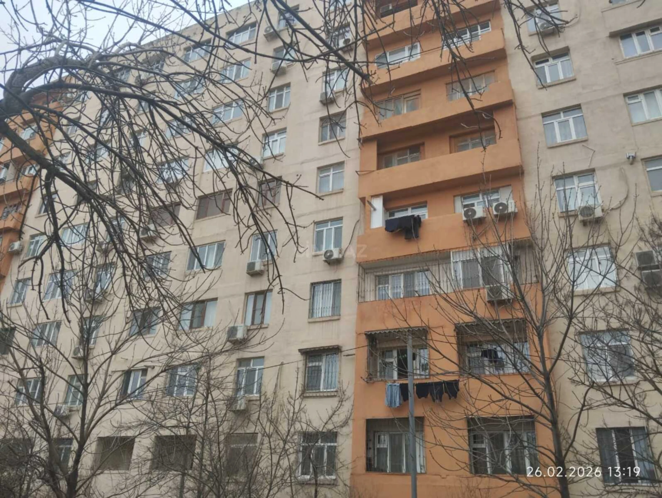 Satılır 5 otaqlı mənzil 120 m²