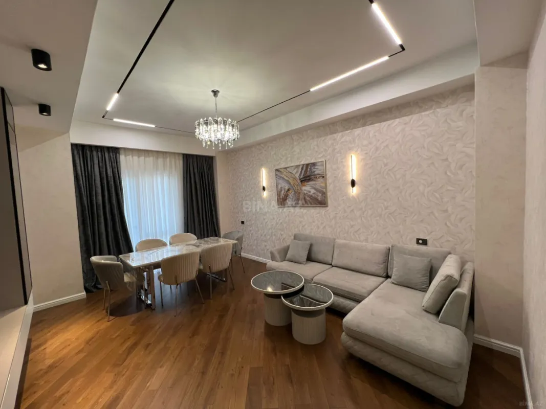 Kirayə verilir 3 otaqlı mənzil 140 m²