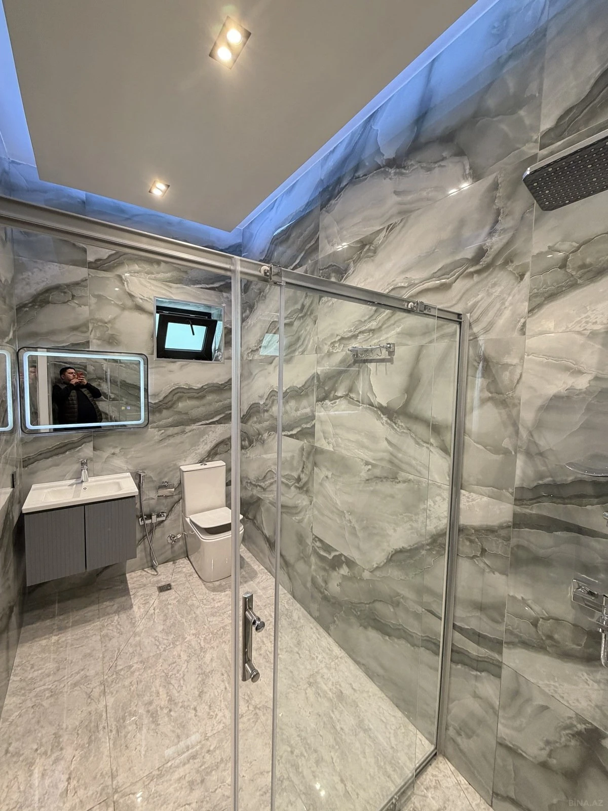 Satılır 4 otaqlı həyət evi 170 m²