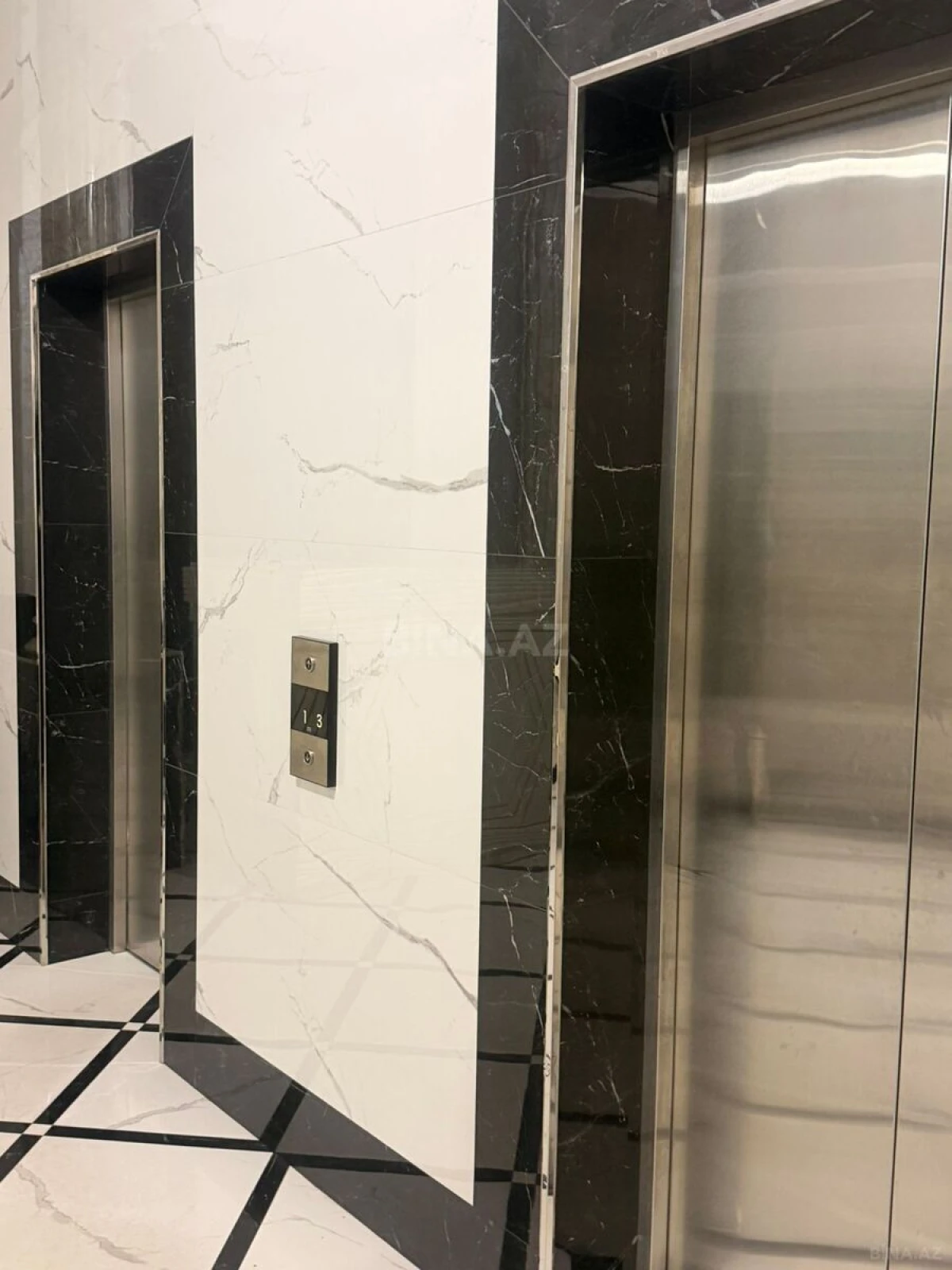 Satılır 2 otaqlı mənzil 70 m²