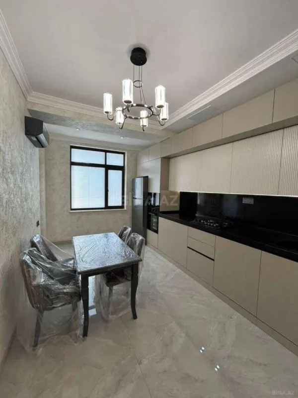 Satılır 3 otaqlı mənzil 112 m²