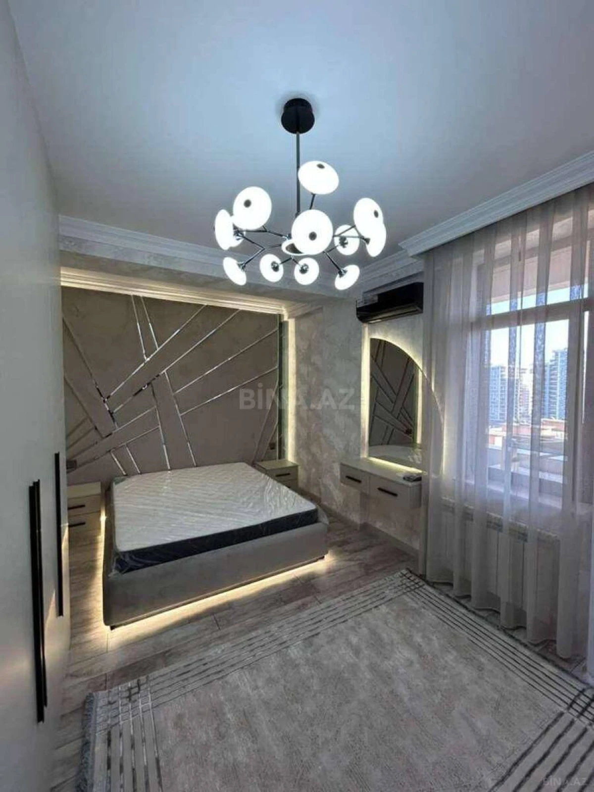 Satılır 3 otaqlı mənzil 112 m²