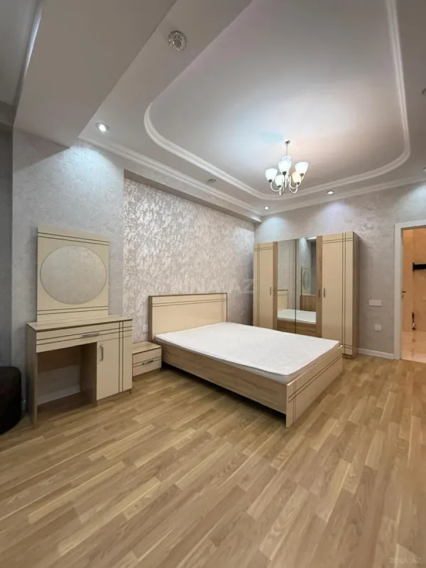 Kirayə verilir 2 otaqlı mənzil 90 m²