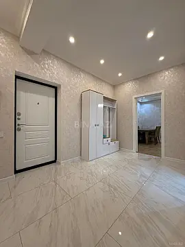 Kirayə verilir 2 otaqlı mənzil 90 m²