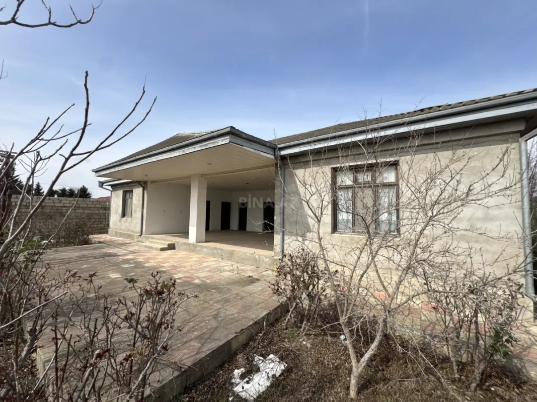 Satılır 5 otaqlı həyət evi 102 m²