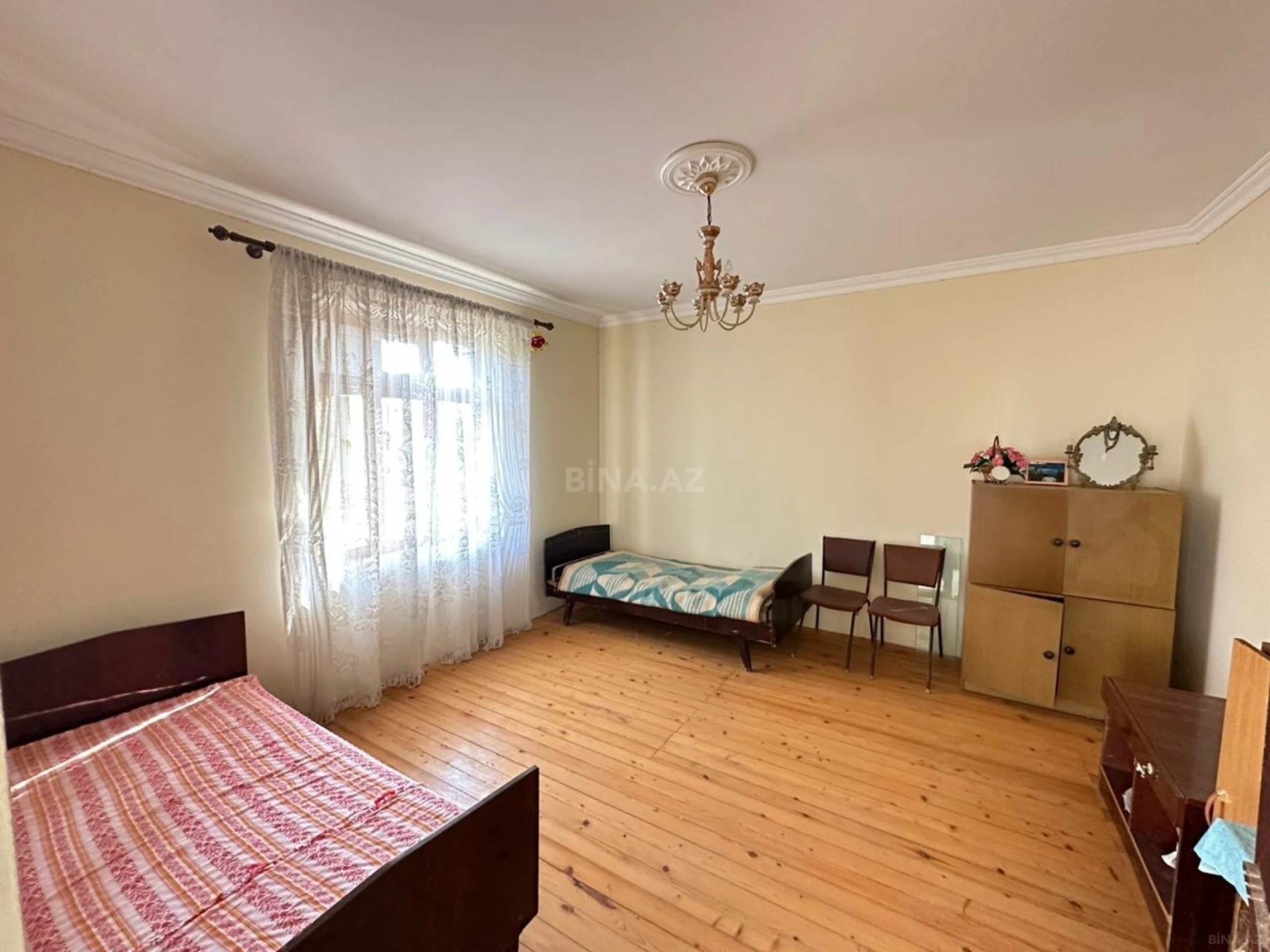 Satılır 5 otaqlı həyət evi 102 m²