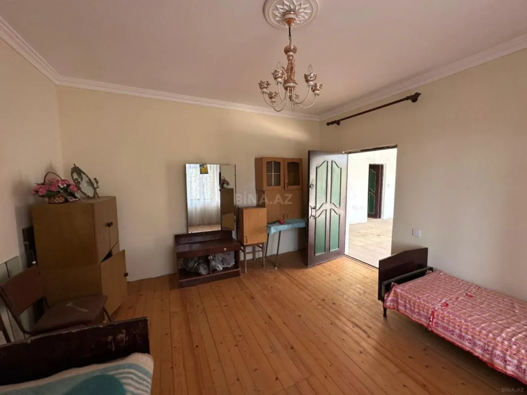 Satılır 5 otaqlı həyət evi 102 m²