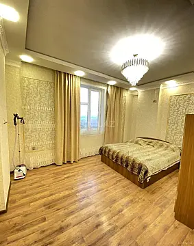 Satılır 3 otaqlı mənzil 90 m²