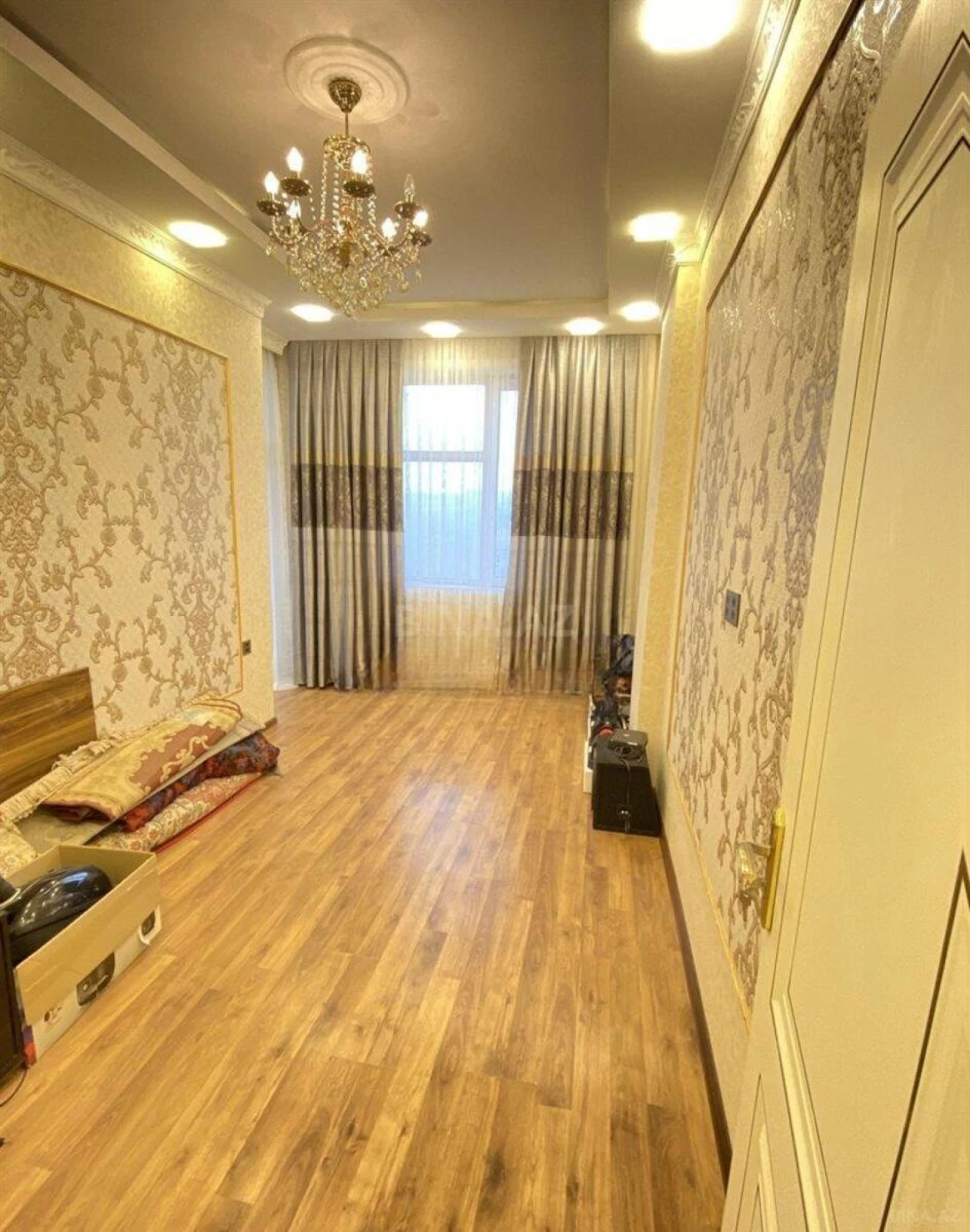 Satılır 3 otaqlı mənzil 90 m²