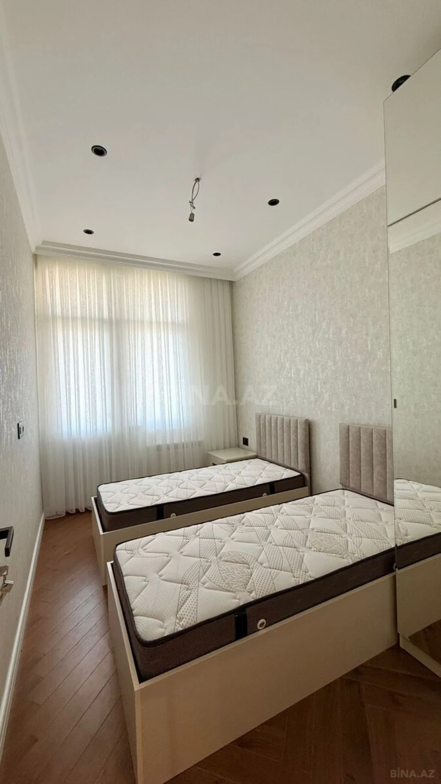 Satılır 3 otaqlı mənzil 77 m²