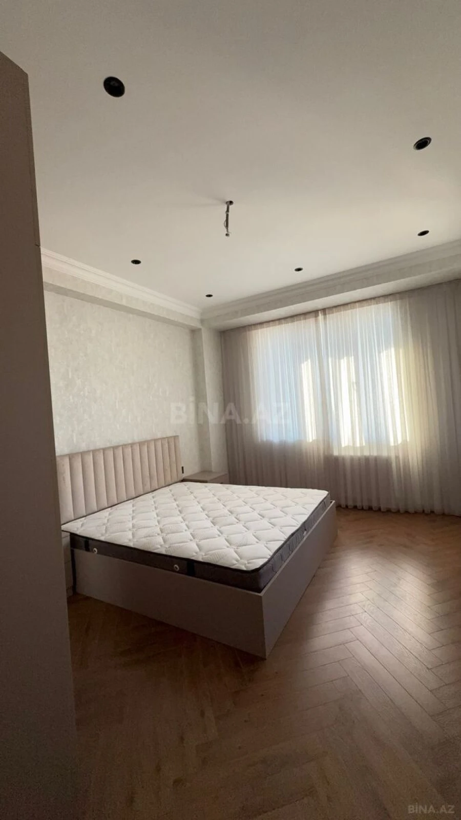 Satılır 3 otaqlı mənzil 77 m²