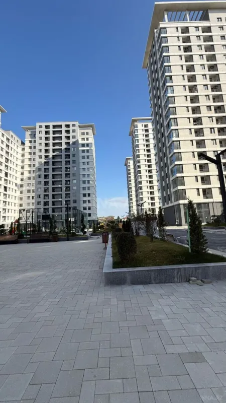 Satılır 3 otaqlı mənzil 77 m²