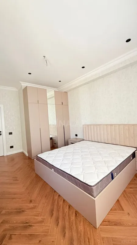 Satılır 3 otaqlı mənzil 77 m²