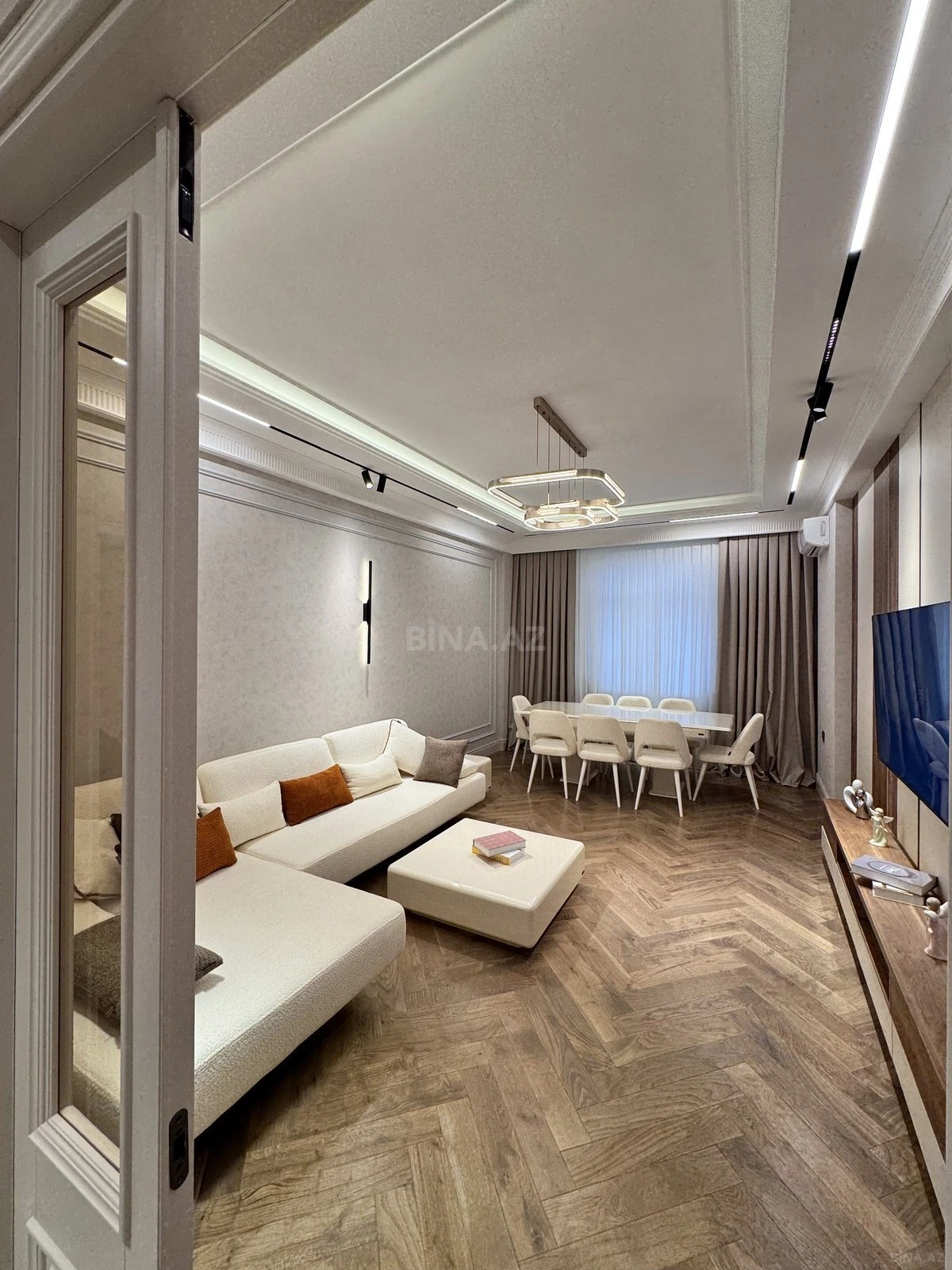 Satılır 3 otaqlı mənzil 120 m²