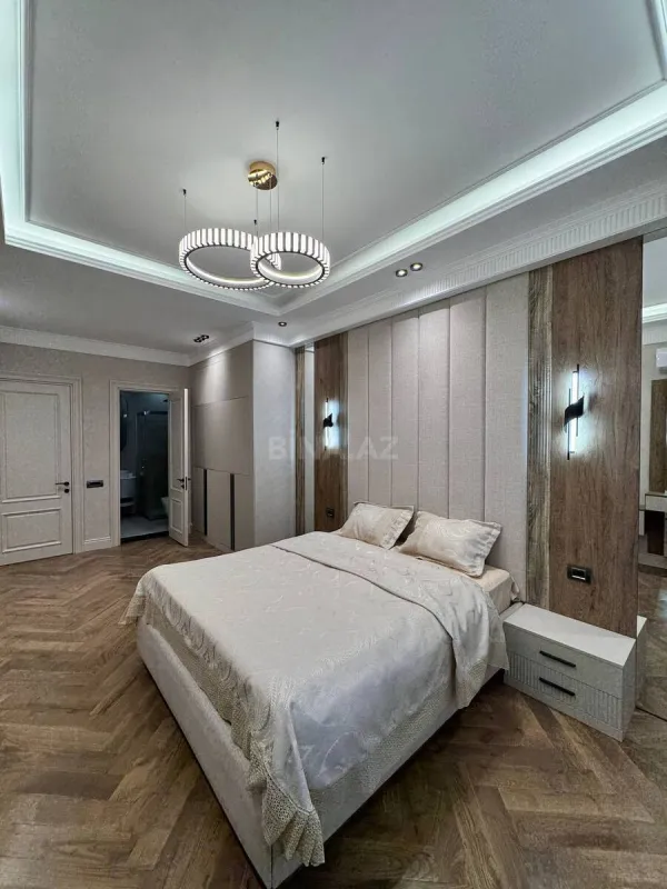 Satılır 3 otaqlı mənzil 120 m²