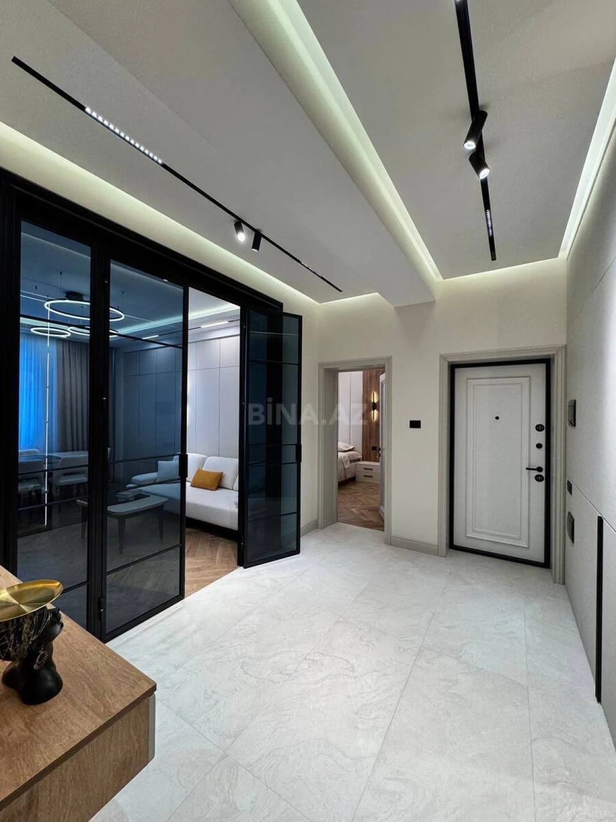 Satılır 2 otaqlı mənzil 86 m²