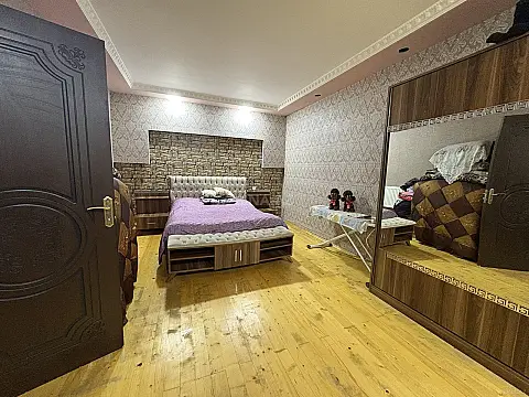 Satılır 4 otaqlı həyət evi 100 m²