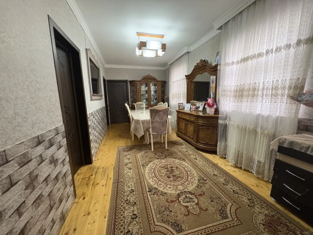 Satılır 4 otaqlı həyət evi 100 m²