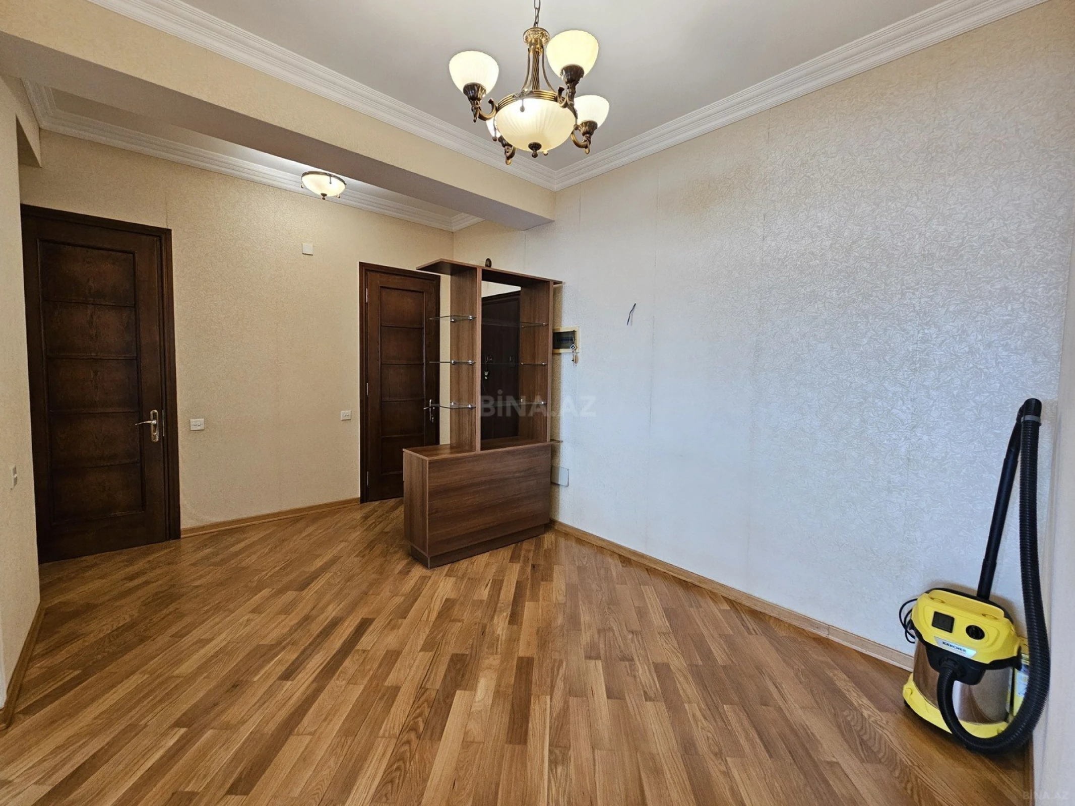 Kirayə verilir 4 otaqlı mənzil 160 m²