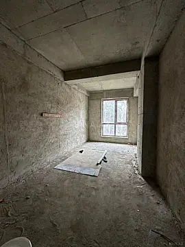 Satılır 1 otaqlı mənzil 65 m²