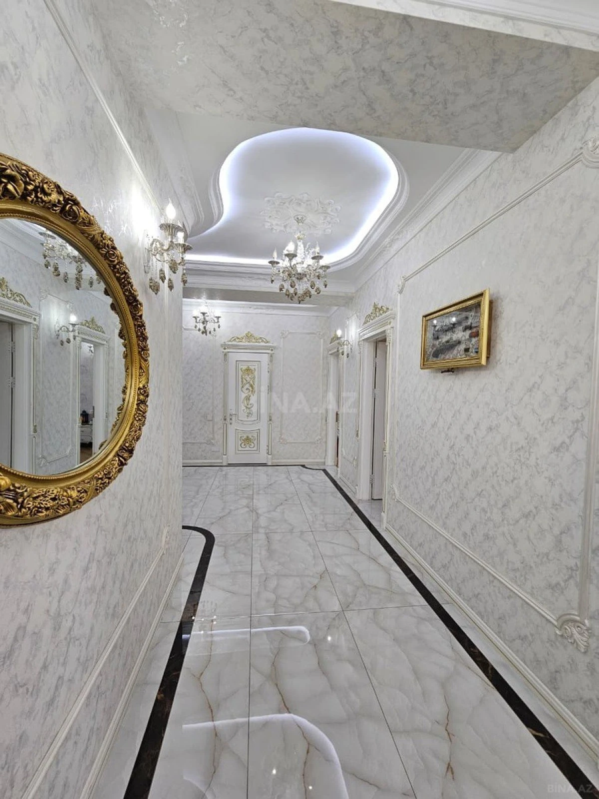 Satılır 3 otaqlı mənzil 142.6 m²