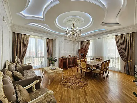 Satılır 3 otaqlı mənzil 142.6 m² — Bakı 3 otaq 142.60 m²