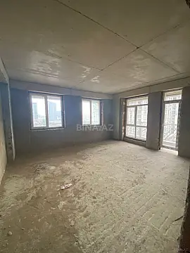 Satılır 4 otaqlı mənzil 192.5 m²