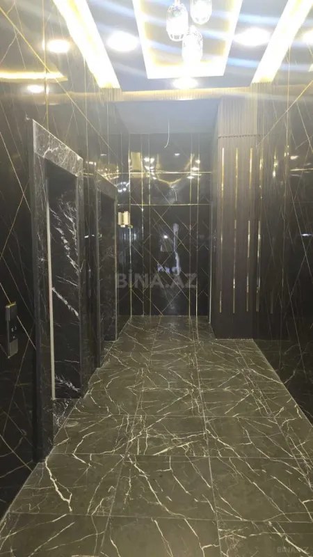 Satılır 4 otaqlı mənzil 192.5 m²