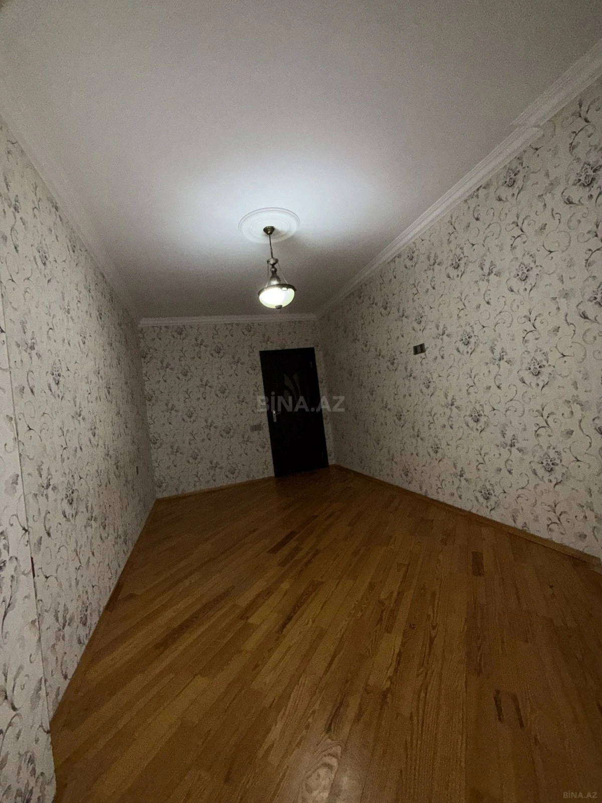 Satılır 3 otaqlı mənzil 115 m²
