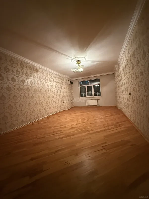 Satılır 3 otaqlı mənzil 115 m²