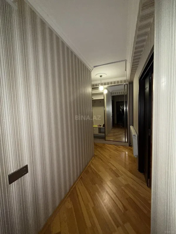 Satılır 3 otaqlı mənzil 115 m²