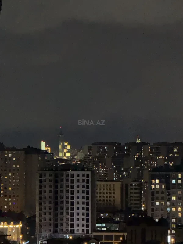 Satılır 3 otaqlı mənzil 115 m²