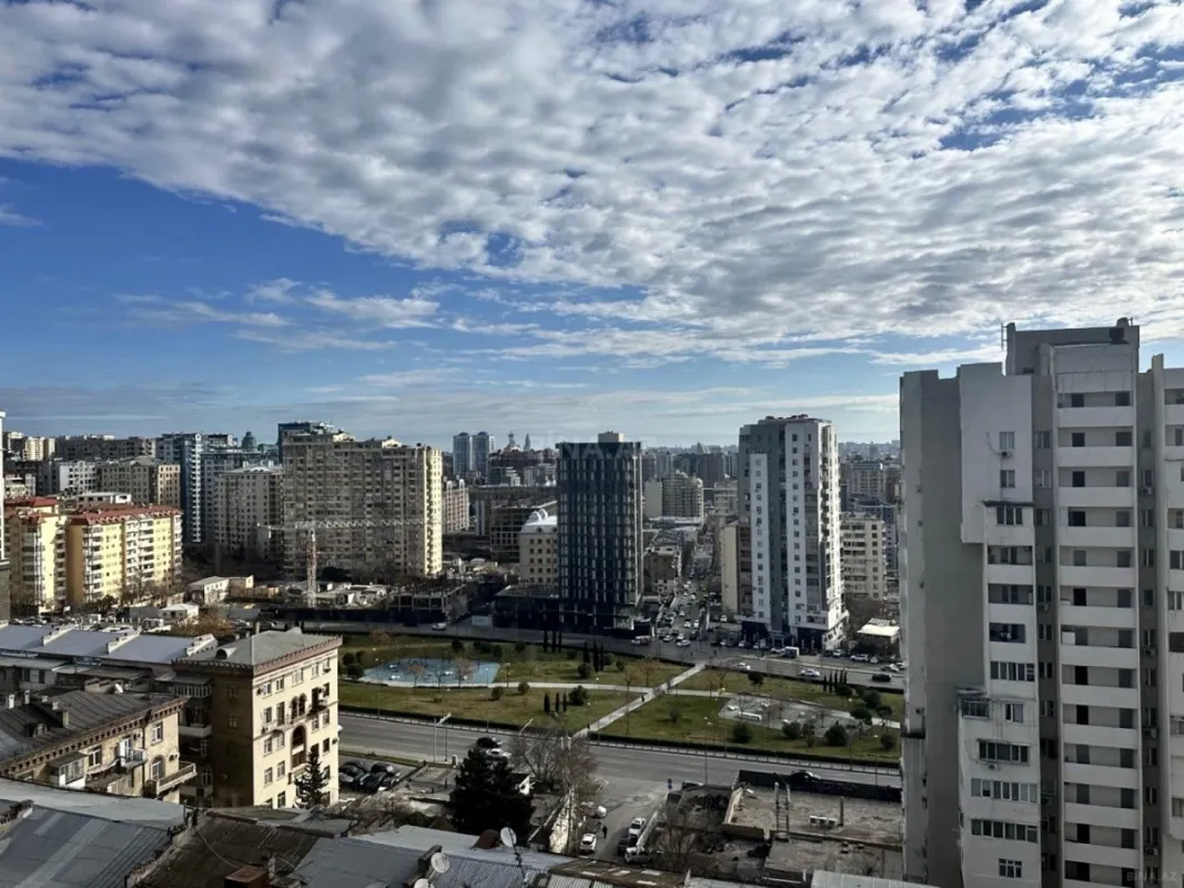 Satılır 3 otaqlı mənzil 66.4 m²