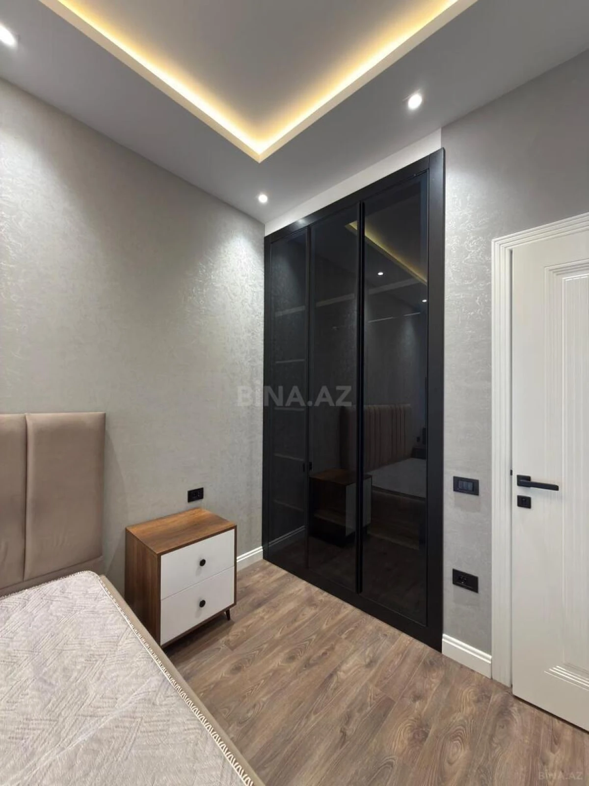 Kirayə verilir 2 otaqlı mənzil 70 m²