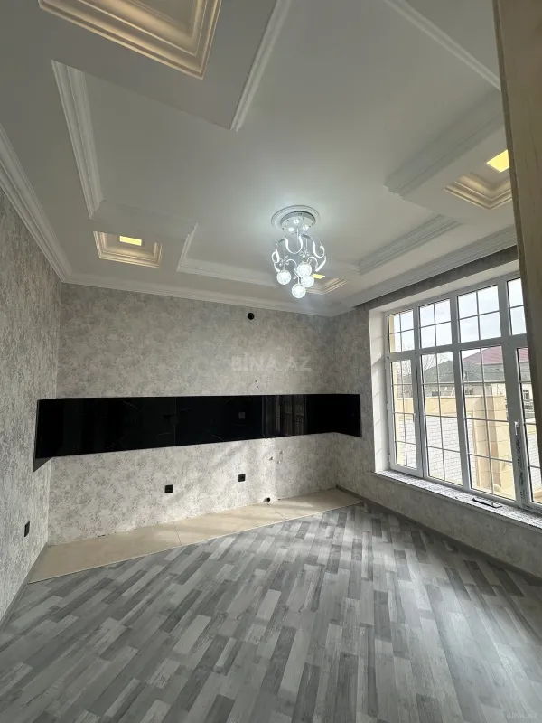 Satılır 4 otaqlı həyət evi 220 m²