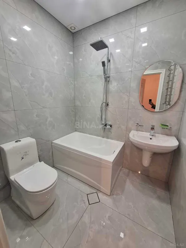 Satılır 4 otaqlı mənzil 160 m²