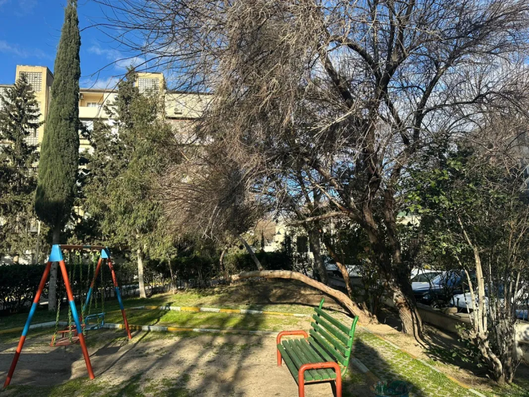 Satılır 4 otaqlı mənzil 83.9 m²