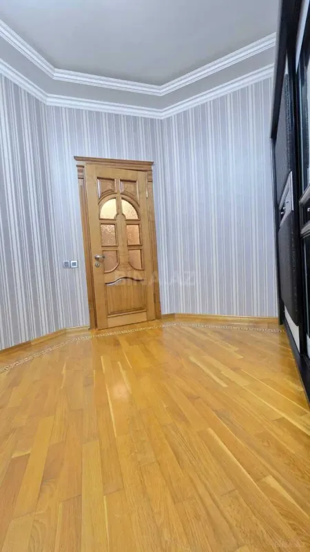 Kirayə verilir 3 otaqlı mənzil 120 m²