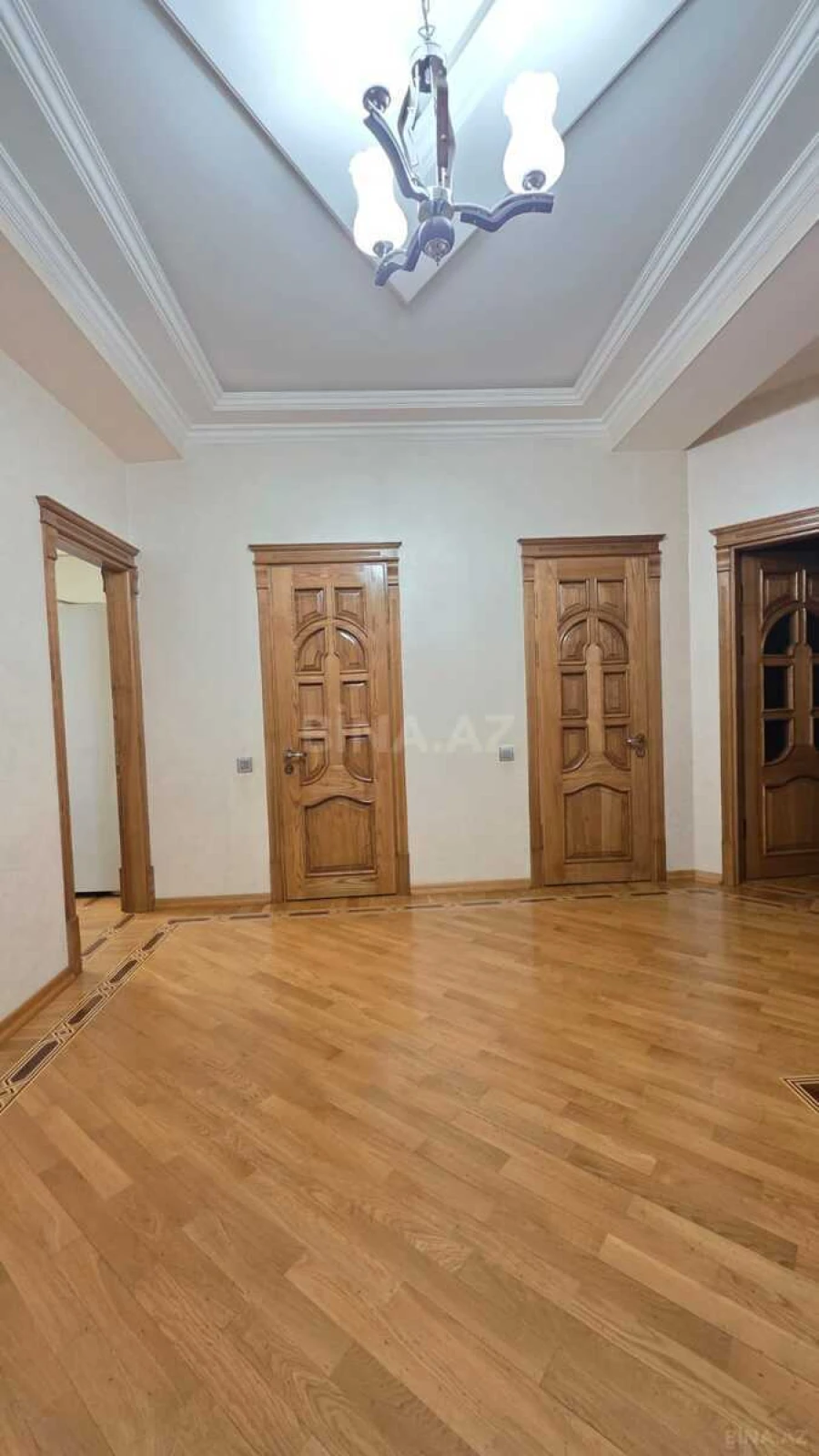 Kirayə verilir 3 otaqlı mənzil 120 m²