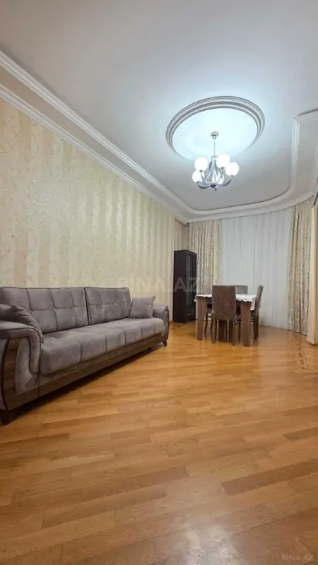 Kirayə verilir 3 otaqlı mənzil 120 m²