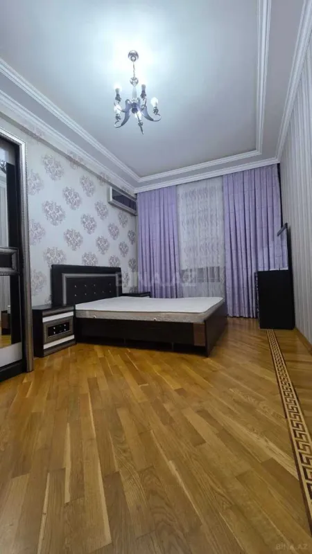 Kirayə verilir 3 otaqlı mənzil 120 m²