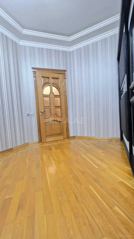 Kirayə verilir 3 otaqlı mənzil 120 m²