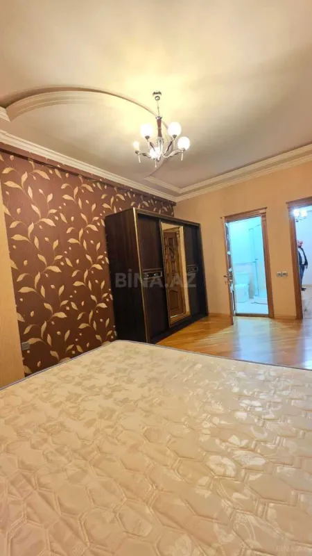 Kirayə verilir 3 otaqlı mənzil 120 m²