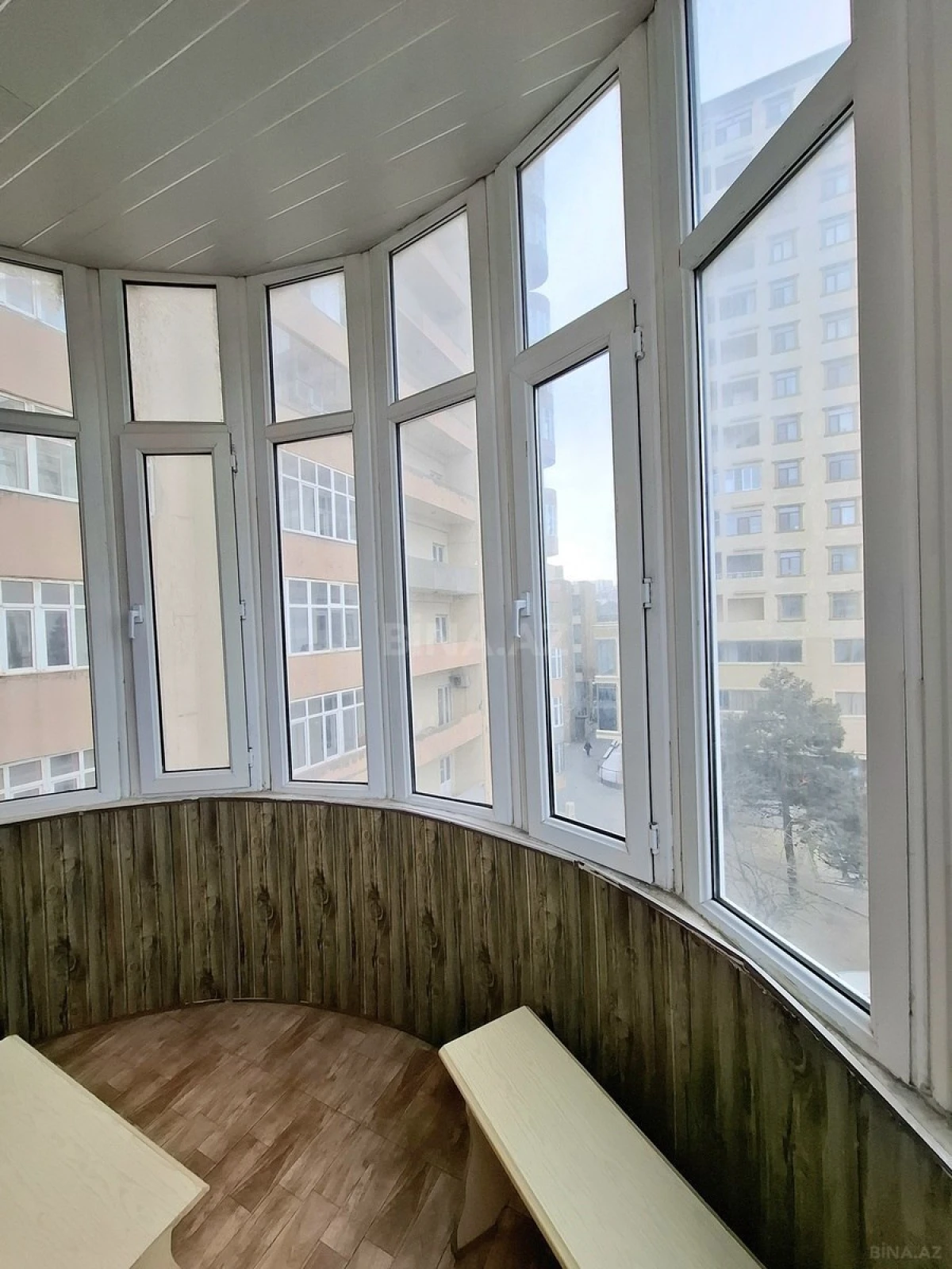 Satılır 3 otaqlı mənzil 105 m²