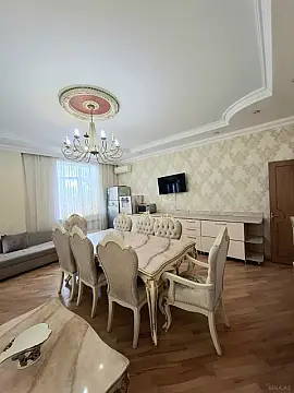 Satılır 3 otaqlı mənzil 105 m²