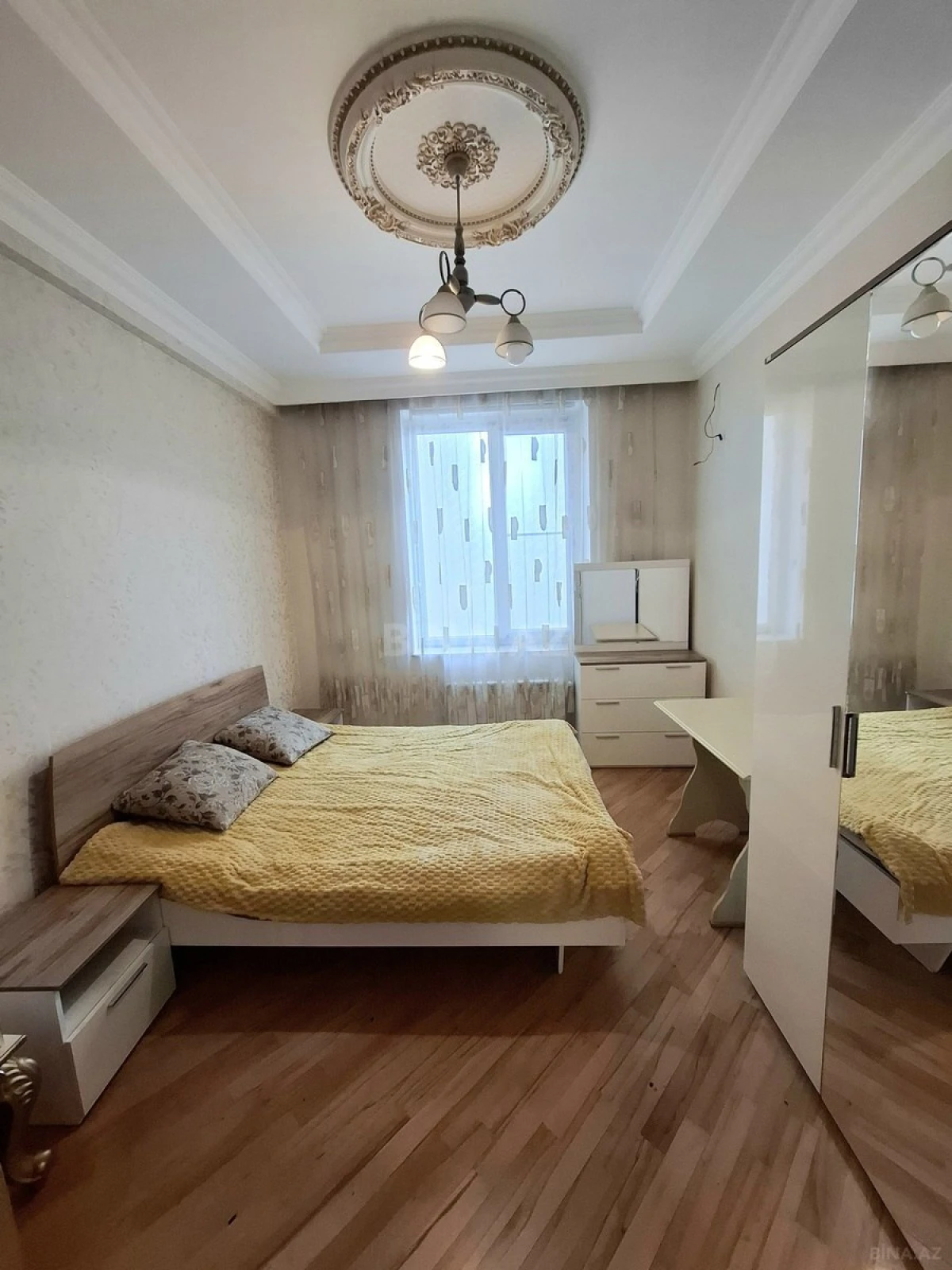 Satılır 3 otaqlı mənzil 105 m²