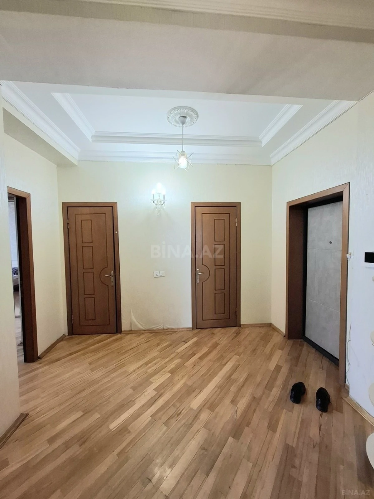 Satılır 3 otaqlı mənzil 105 m²