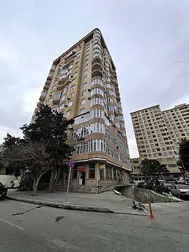 Satılır 3 otaqlı mənzil 105 m² — Bakı, İnşaatçılar 3 otaq 105.00 m²