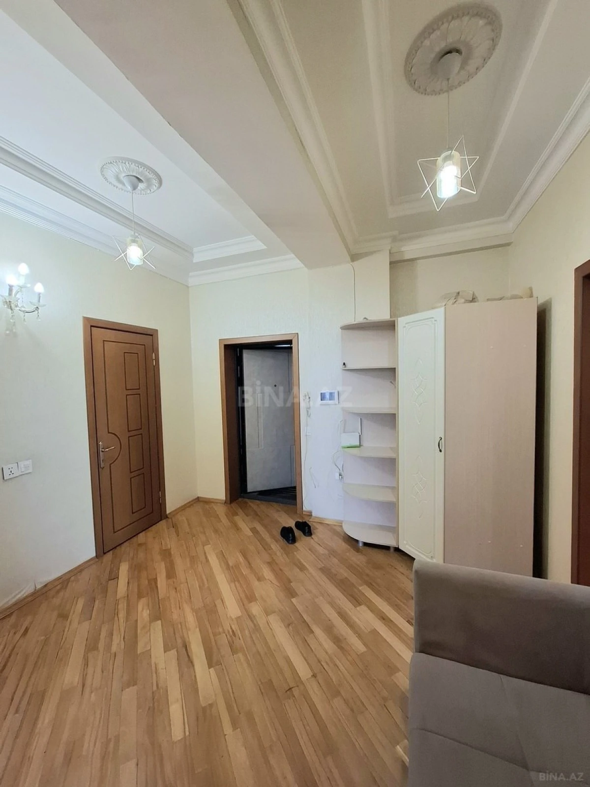 Satılır 3 otaqlı mənzil 105 m²